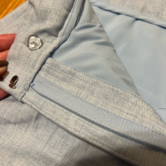 Women's Curve Love A&F Sloane Tailored Short - Picture 3 of 4